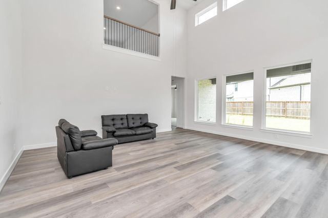 21118 Chelton Beach Drive, Cypress, TX 77433