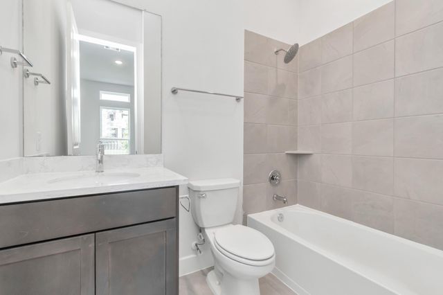 21118 Chelton Beach Drive, Cypress, TX 77433