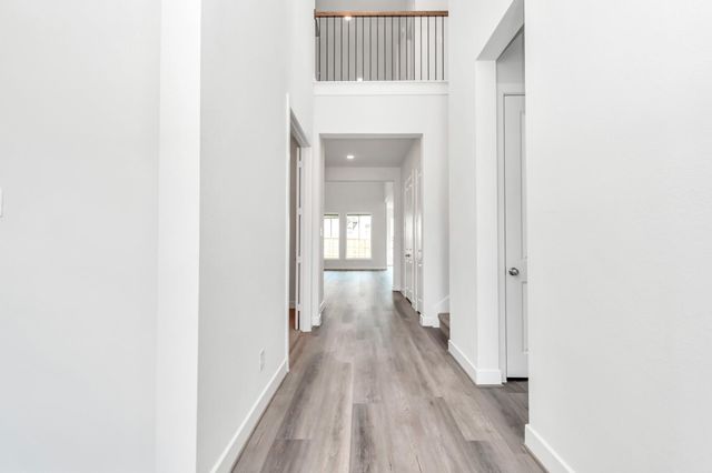 21118 Chelton Beach Drive, Cypress, TX 77433