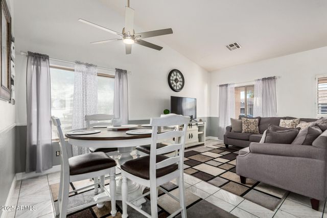 8441 W MINNEZONA Avenue, Phoenix, AZ 85037