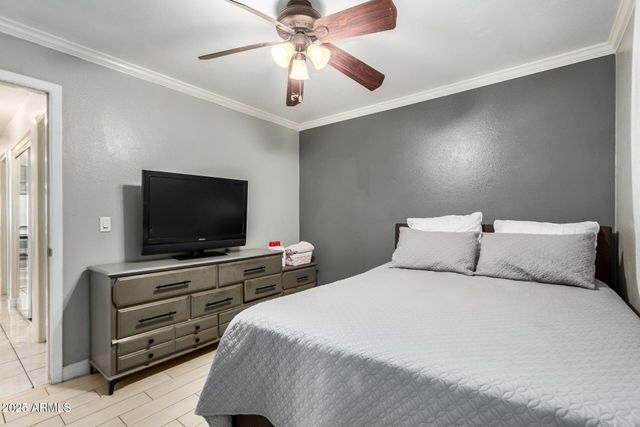8441 W MINNEZONA Avenue, Phoenix, AZ 85037