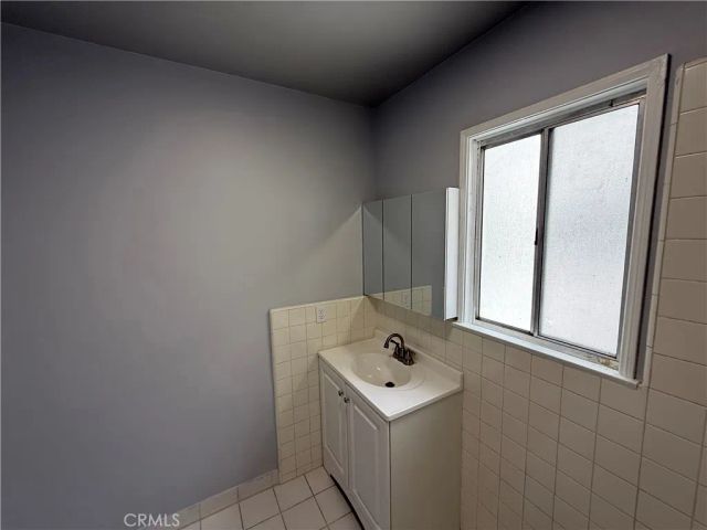 10172 Vena, Pacoima, CA 91331