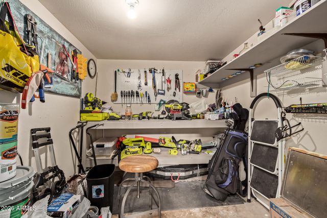 3730 E KINGS Avenue, Phoenix, AZ 85032