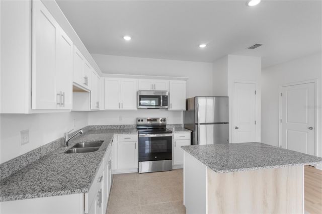 5938 PINEY SHRUB PLACE, St Cloud, FL 34771