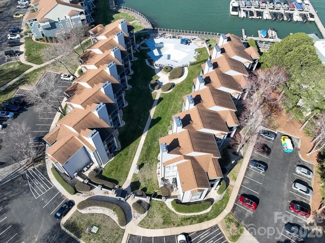 18851 Vineyard Point Lane, Cornelius, NC 28031
