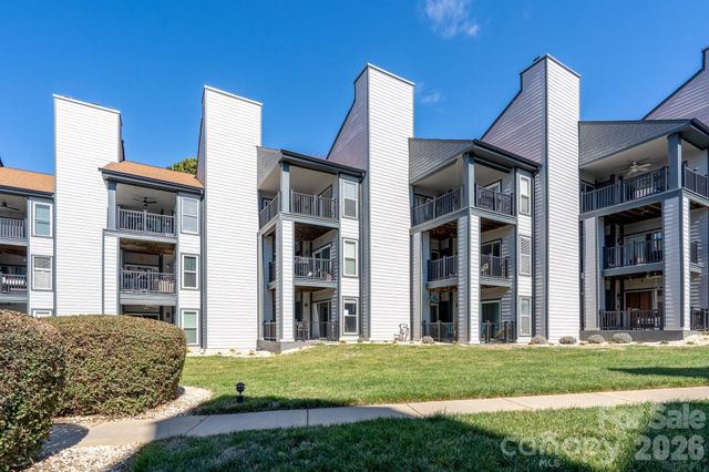18851 Vineyard Point Lane, Cornelius, NC 28031