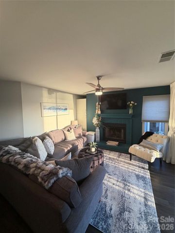 18851 Vineyard Point Lane, Cornelius, NC 28031