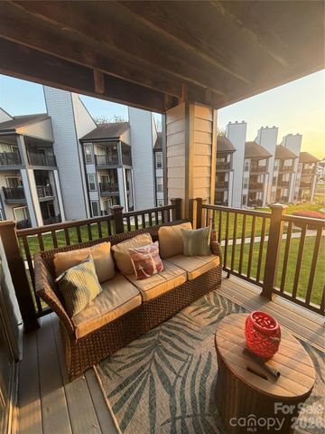 18851 Vineyard Point Lane, Cornelius, NC 28031