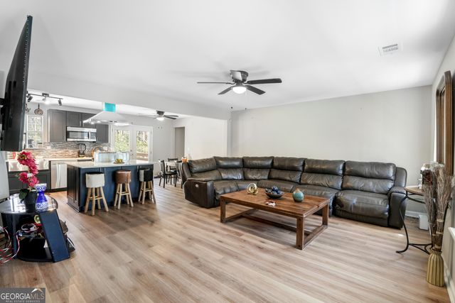 879 Spring Oak Court, Loganville, GA 30052