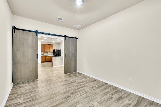 101 Double Mountain RD, Liberty Hill, TX 78642