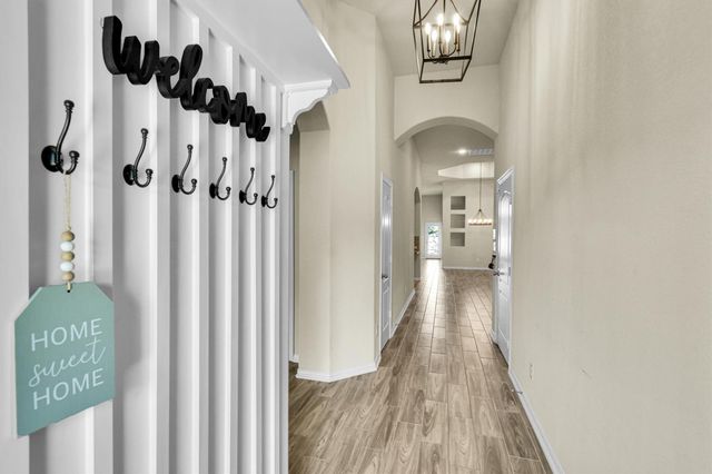 101 Double Mountain RD, Liberty Hill, TX 78642