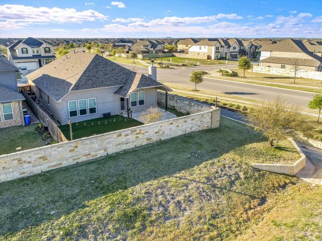 101 Double Mountain RD, Liberty Hill, TX 78642