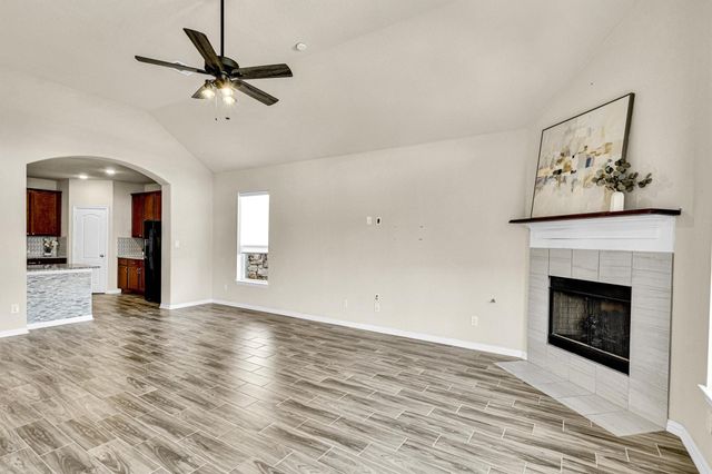 101 Double Mountain RD, Liberty Hill, TX 78642