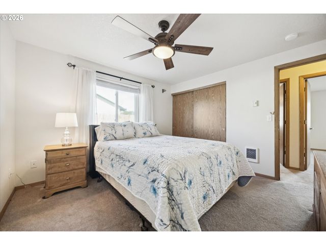 2102 Sw 7TH St, Battle Ground, WA 98604