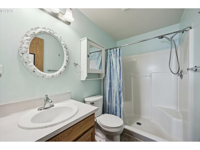 2102 Sw 7TH St, Battle Ground, WA 98604