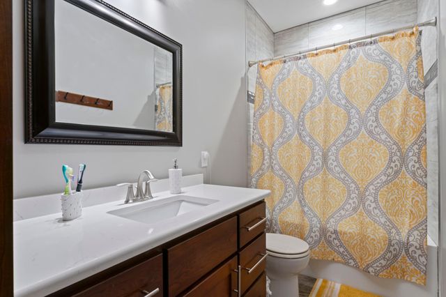 4712 Cassidy Ridge Drive NE, Rochester, MN 55906