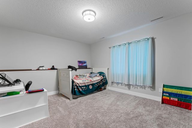 4712 Cassidy Ridge Drive NE, Rochester, MN 55906