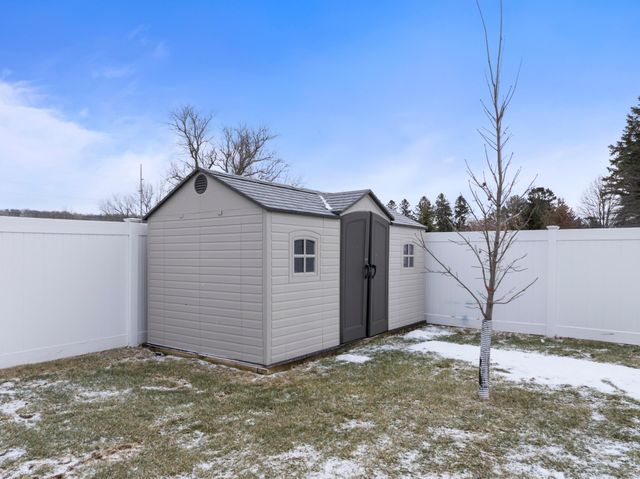 4712 Cassidy Ridge Drive NE, Rochester, MN 55906