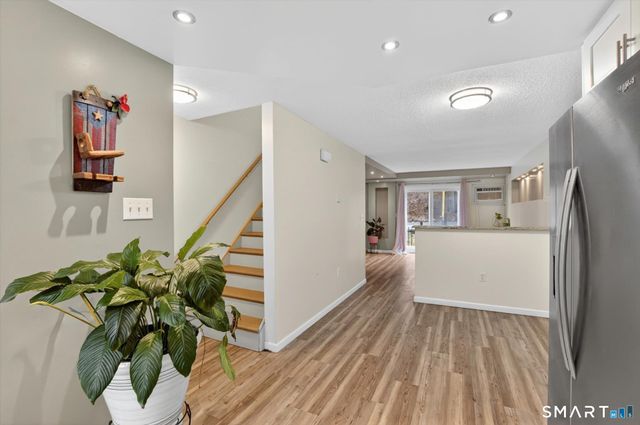 1235 East Street Apt C, New Britain, CT 06053