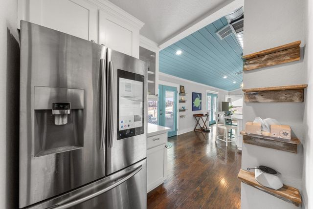 107 Channel DR, Sunrise Beach, TX 78643