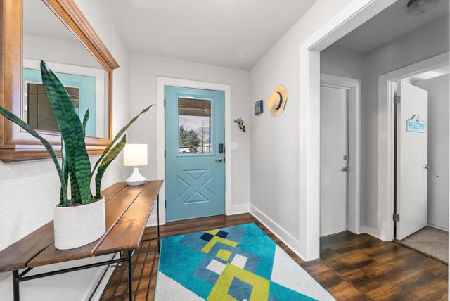 107 Channel DR, Sunrise Beach, TX 78643