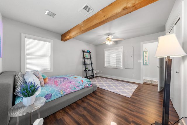 107 Channel DR, Sunrise Beach, TX 78643