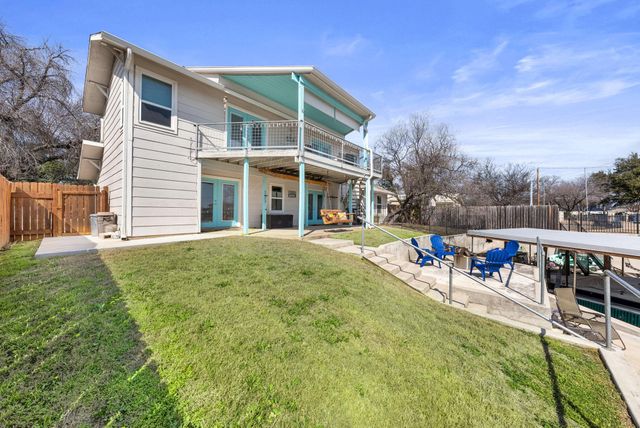 107 Channel DR, Sunrise Beach, TX 78643