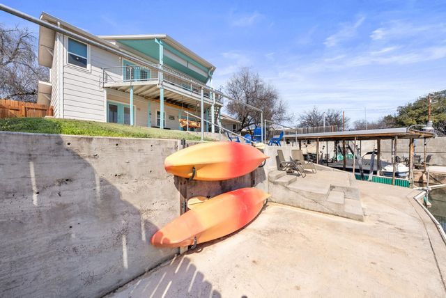 107 Channel DR, Sunrise Beach, TX 78643