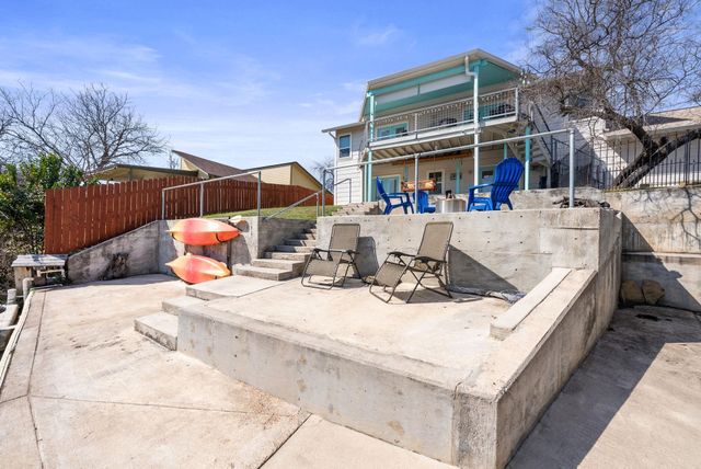 107 Channel DR, Sunrise Beach, TX 78643