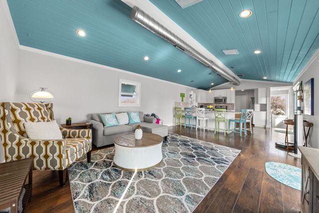 107 Channel DR, Sunrise Beach, TX 78643