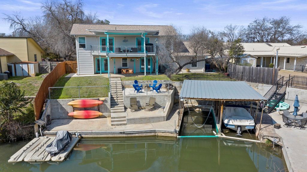 107 Channel DR, Sunrise Beach, TX 78643