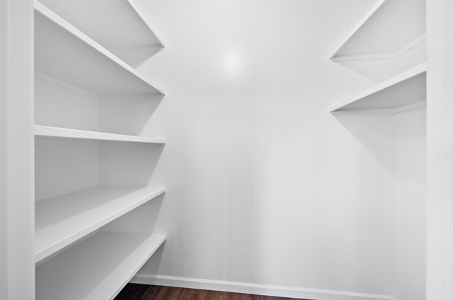 288 Copper Tail Ln, Haysville, KS 67060