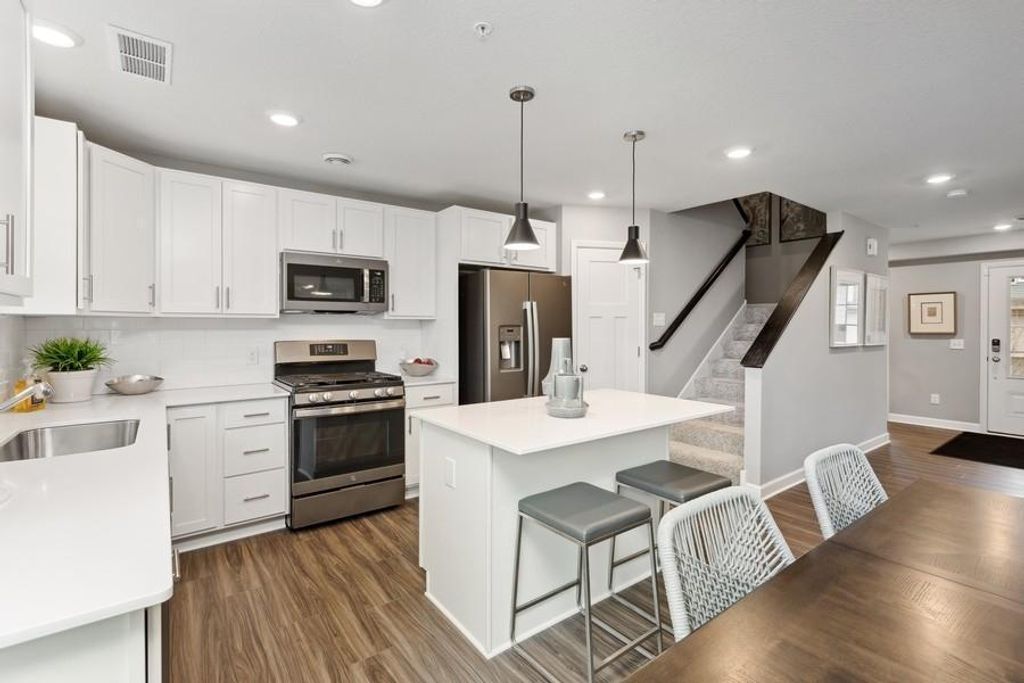 21623 Orchid Path, Farmington, MN 55024