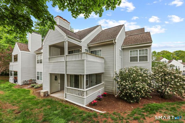 1 Forest Glen Circle 9, Middletown, CT 06457
