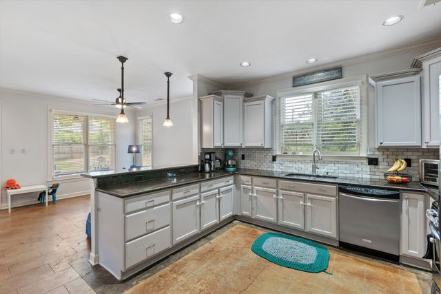 812 MEDA ST, Memphis, TN 38104