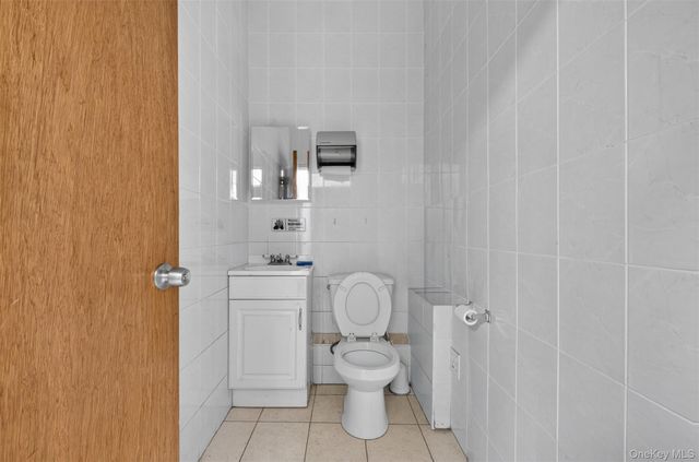 10230 Queens Boulevard 1005, Forest Hills, NY 11375