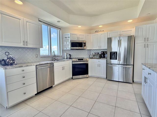 1200 GULF BOULEVARD 1001, Clearwater, FL 33767