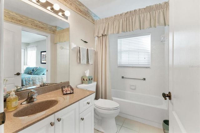 1823 ASHLEY DRIVE, Venice, FL 34292