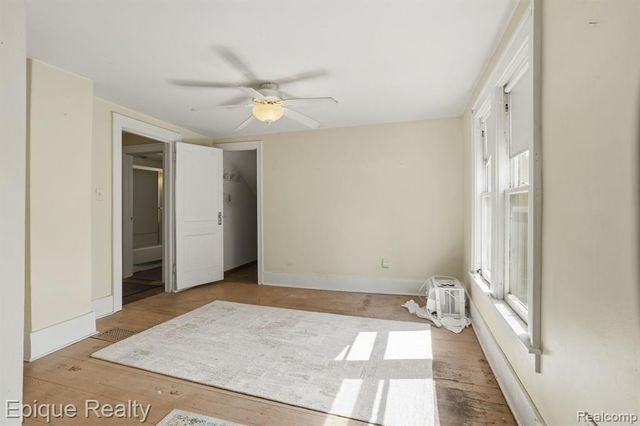 819 Tunnel Street, Port Huron, MI 48060