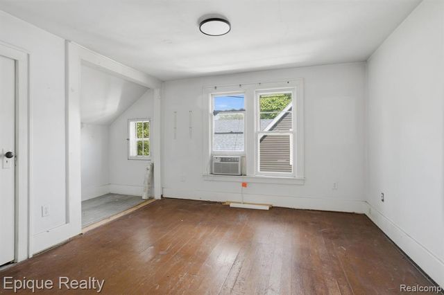 819 Tunnel Street, Port Huron, MI 48060