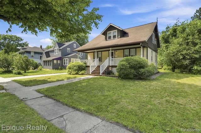 819 Tunnel Street, Port Huron, MI 48060