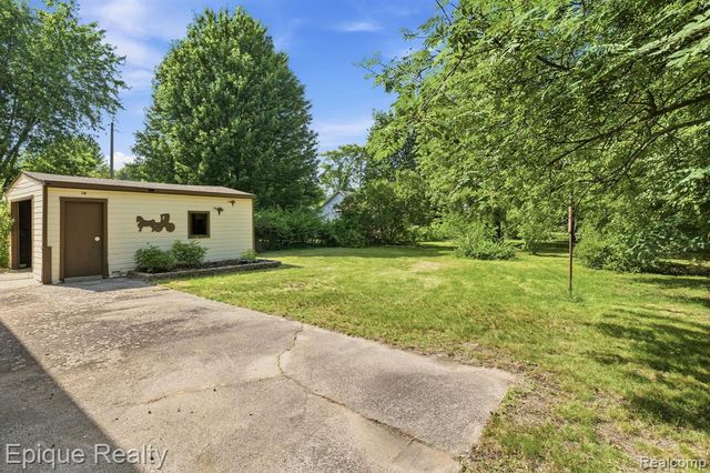 819 Tunnel Street, Port Huron, MI 48060