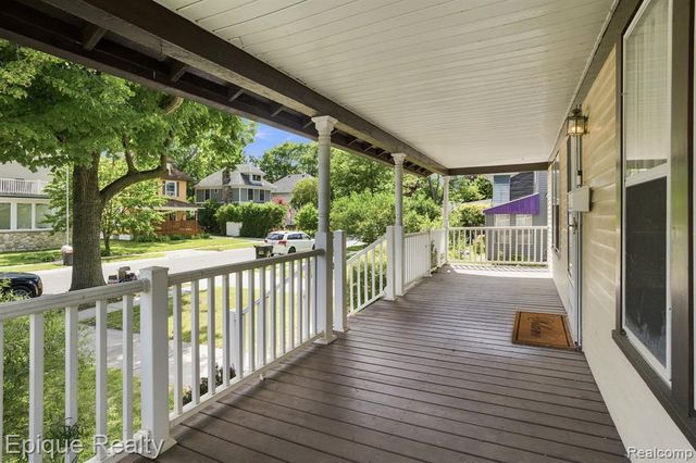 819 Tunnel Street, Port Huron, MI 48060