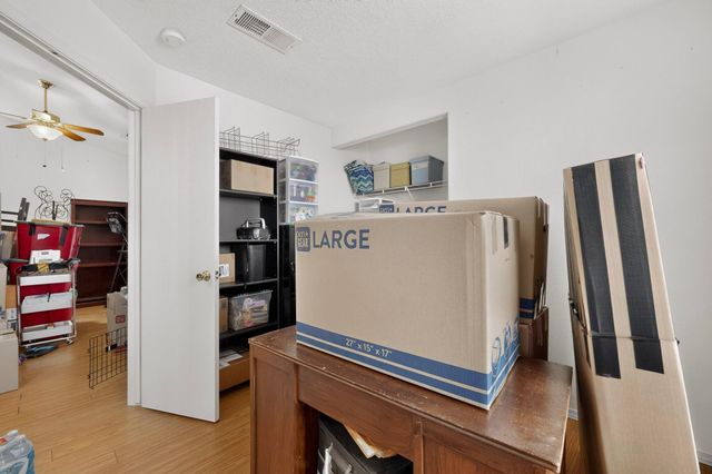 8419 Cedarcroft Road NW, Albuquerque, NM 87120