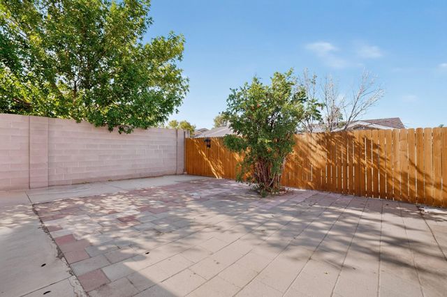 8419 Cedarcroft Road NW, Albuquerque, NM 87120