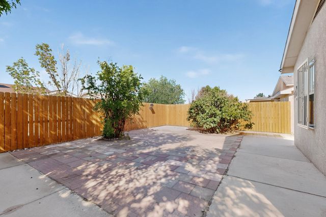 8419 Cedarcroft Road NW, Albuquerque, NM 87120