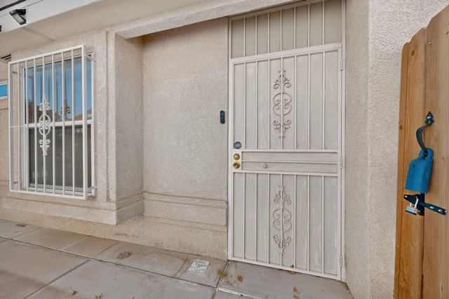 8419 Cedarcroft Road NW, Albuquerque, NM 87120