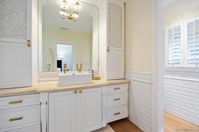 811 10th Street, Coronado, CA 92118