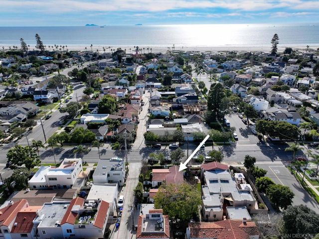 811 10th Street, Coronado, CA 92118