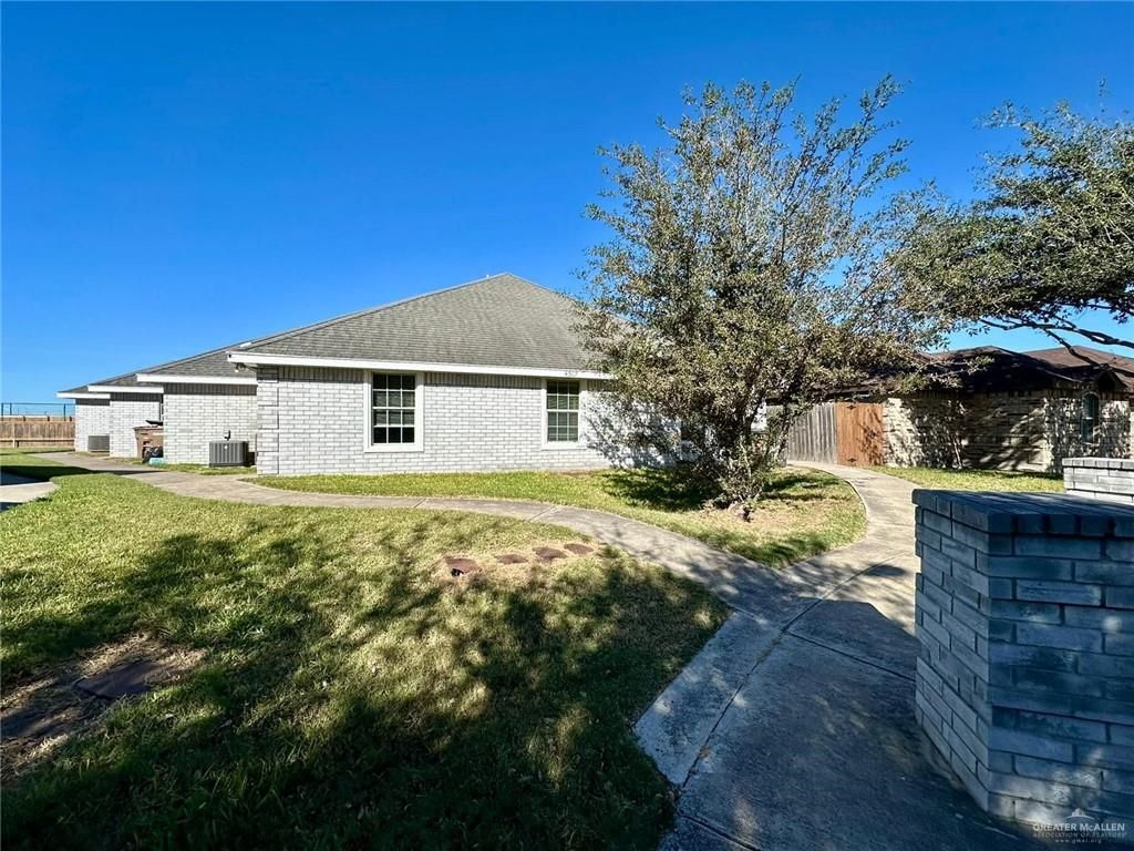 4307 W La Guardia Lane 4, Edinburg, TX 78539